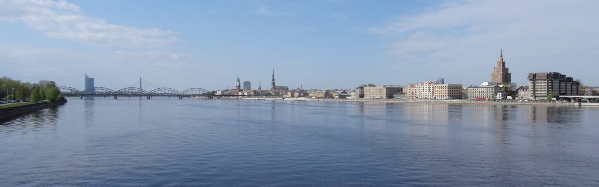 20150507 27 Riga - Daugava (Sjaak Kempe)  [flickr.com]  CC BY 
Informations sur les licences disponibles sous 'Preuve des sources d'images'