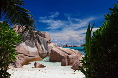 Anse Cocos, La Digue, Seychelles (Jean-Marie Hullot)  [flickr.com]  CC BY 
Informations sur les licences disponibles sous 'Preuve des sources d'images'