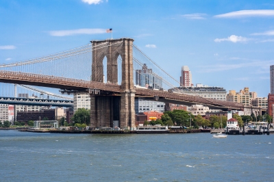 Brooklyn Bridge (drpavloff)  [flickr.com]  CC BY-ND 
Informations sur les licences disponibles sous 'Preuve des sources d'images'