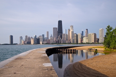 Chicago Reflection (Roman Boed)  [flickr.com]  CC BY 
Informations sur les licences disponibles sous 'Preuve des sources d'images'