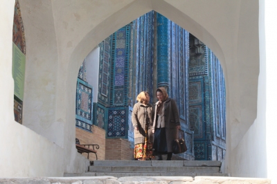 Entrance to Shah-e Zinda, Samarkand, Uzbekistan (Robert Wilson)  [flickr.com]  CC BY-ND 
Informations sur les licences disponibles sous 'Preuve des sources d'images'