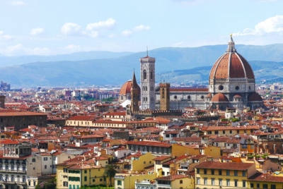 Firenze Basilica di Santa Maria del Fiore (CHEN KIRIN)  [flickr.com]  CC BY-SA 
Informations sur les licences disponibles sous 'Preuve des sources d'images'