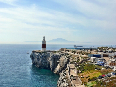 Gibraltar: Leuchtturm Europa Punkt (Riessdo)  [flickr.com]  CC BY 
Informations sur les licences disponibles sous 'Preuve des sources d'images'