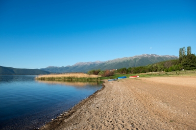 Prespa beach, Macedonia (Andrey)  [flickr.com]  CC BY 
Informations sur les licences disponibles sous 'Preuve des sources d'images'