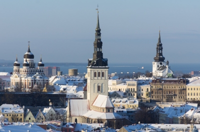 Tallinn covered with snow (Guillaume Speurt)  [flickr.com]  CC BY-SA 
Informations sur les licences disponibles sous 'Preuve des sources d'images'