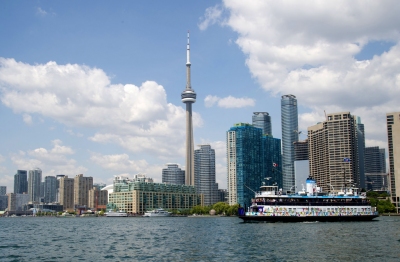 Toronto: Island Ferry (The City of Toronto)  [flickr.com]  CC BY 
Informations sur les licences disponibles sous 'Preuve des sources d'images'