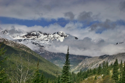 Yukon mountains (paweesit)  [flickr.com]  CC BY-ND 
Informations sur les licences disponibles sous 'Preuve des sources d'images'